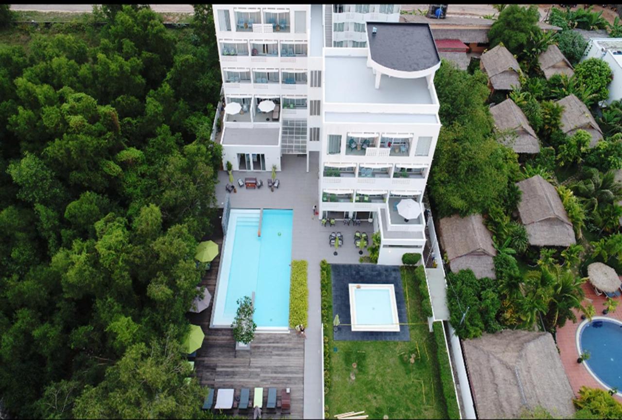 Naia Resort Sihanoukville Exteriör bild