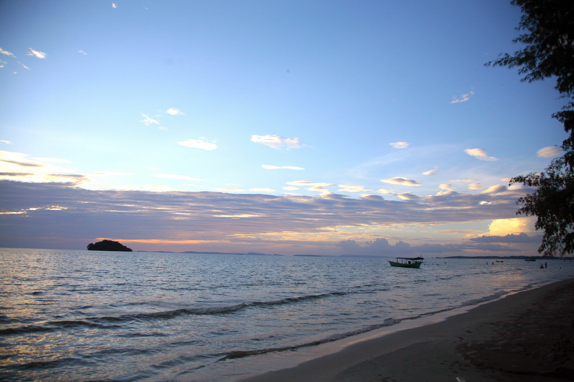 Naia Resort Sihanoukville Exteriör bild