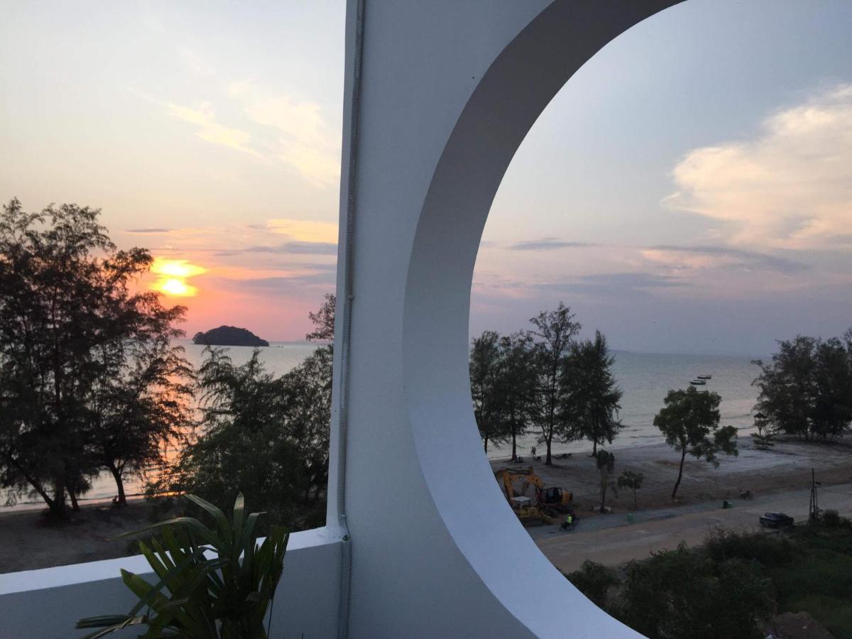 Naia Resort Sihanoukville Exteriör bild